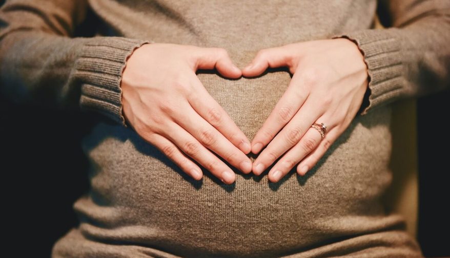 pregnant-2568594_1280
